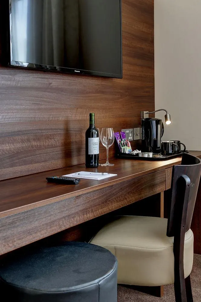 Airlink Hotel Hayes   Hayes (Greater London)